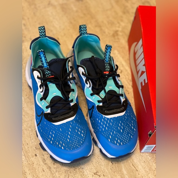 Nike Shoes - Women’s tennis shoes